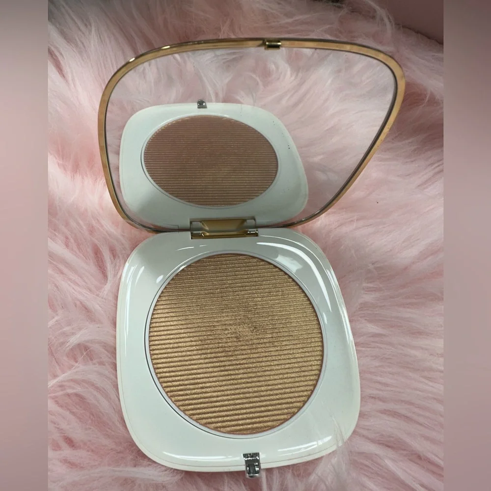 Marc Jacobs Highlighter